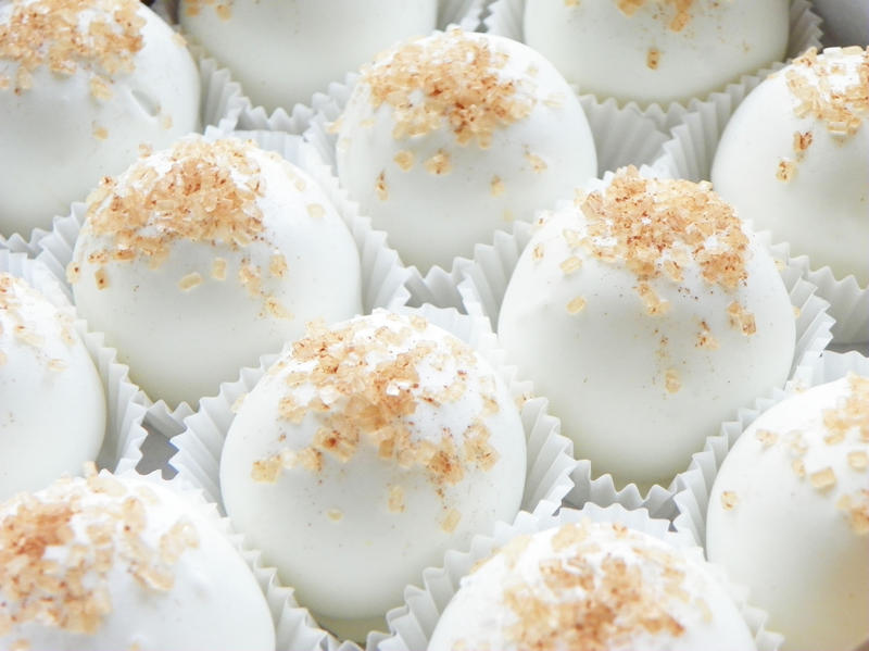 Snickerdoodle Cake Truffles