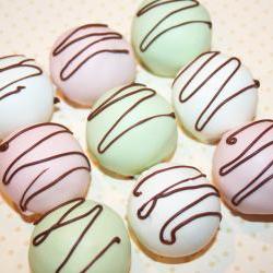 Deliciously Drizzled Cake Truffles